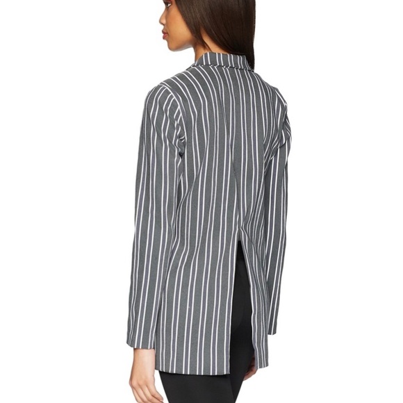 SOLD Stripped BCBG open blazer - Picture 3 of 7